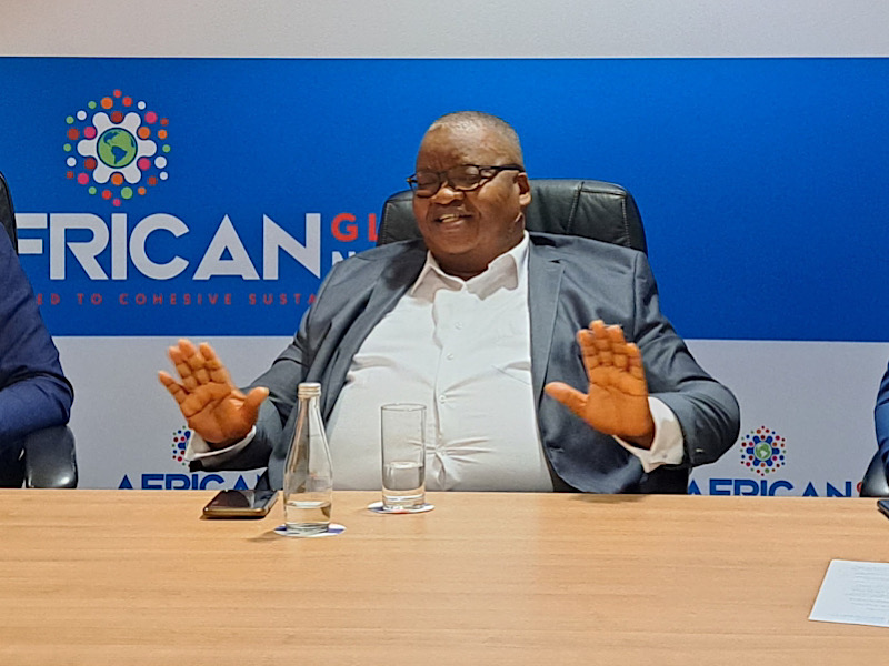 IMenenja yoweTheku ithi ibekwe uNkulunkulu esikhundleni ayiyindawo ...